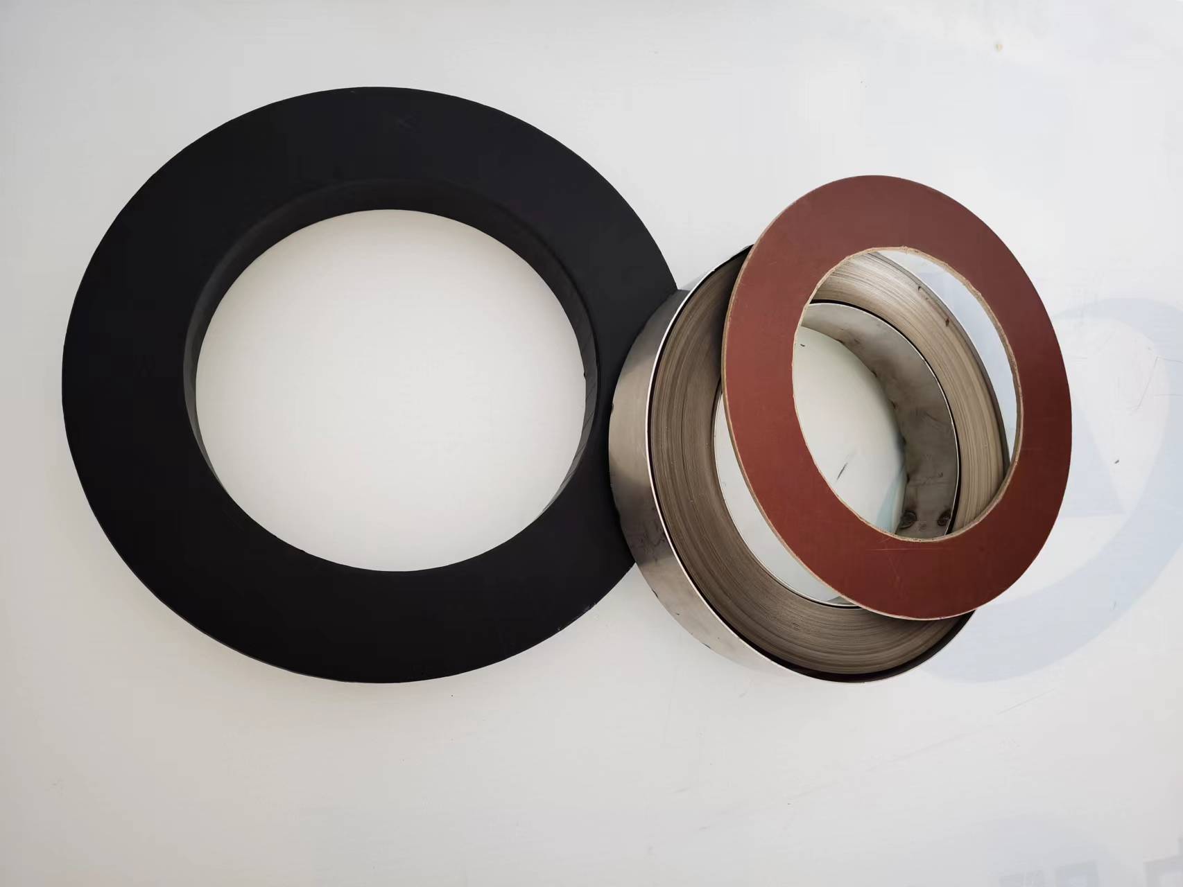 What is silicon steel core?